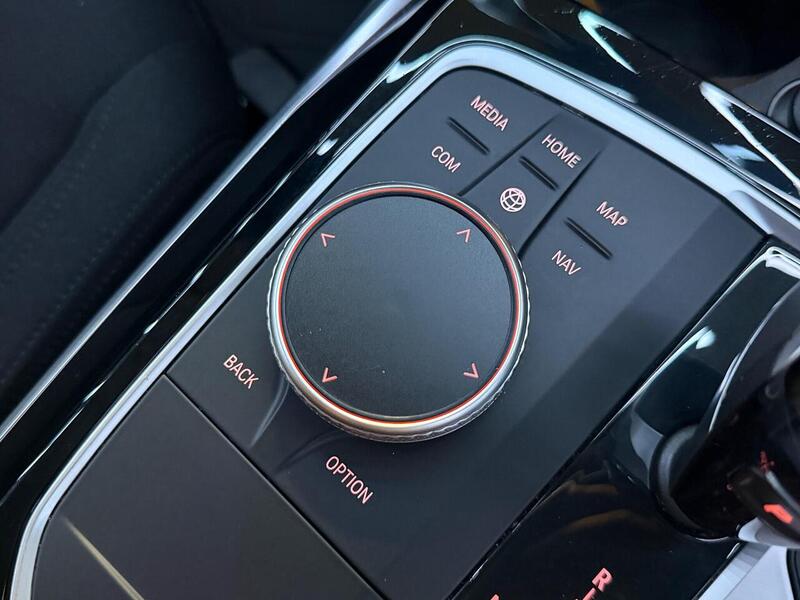 BMW 3 Series 2.0 320d SE Touring Auto Euro 6 (s/s) 5dr - U683