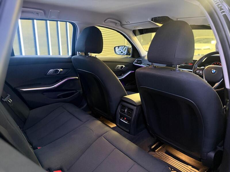 BMW 3 Series 2.0 320d SE Touring Auto Euro 6 (s/s) 5dr - U683