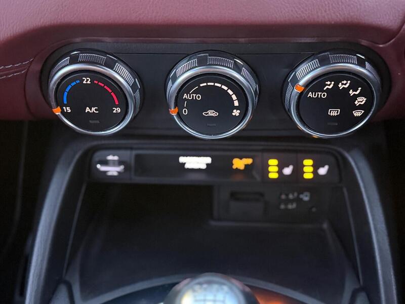 Mazda MX-5 RF 2.0 SKYACTIV-G Sport Nav Euro 6 2dr - U684