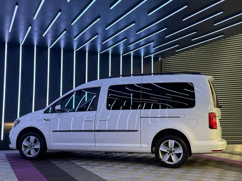 Volkswagen Caddy Maxi Life 2.0 TDI BlueMotion Tech DSG Euro 6 (s/s) 5dr - U686