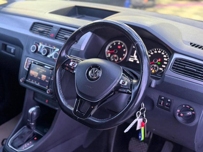 Volkswagen Caddy Maxi Life 2.0 TDI BlueMotion Tech DSG Euro 6 (s/s) 5dr - U686