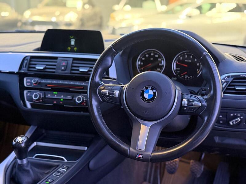BMW 1 Series 1.5 118i GPF M Sport Shadow Edition Euro 6 (s/s) 5dr - U689