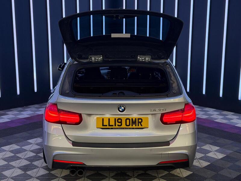 BMW 3 Series 2.0 320i M Sport Shadow Edition Touring Euro 6 (s/s) 5dr - U690