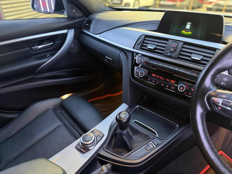 BMW 3 Series 2.0 320i M Sport Shadow Edition Touring Euro 6 (s/s) 5dr - U690