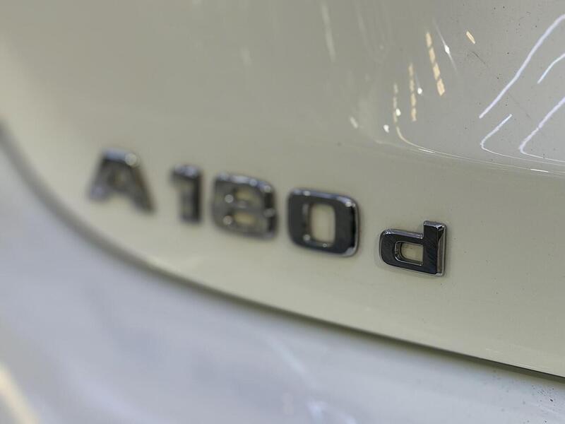 Mercedes-Benz A Class 1.5 A180d AMG Line (Executive) 7G-DCT Euro 6 (s/s) 5dr - U694