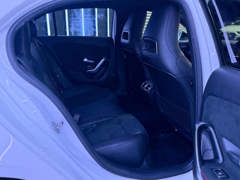 Mercedes-Benz A Class 1.5 A180d AMG Line (Executive) 7G-DCT Euro 6 (s/s) 5dr - U694