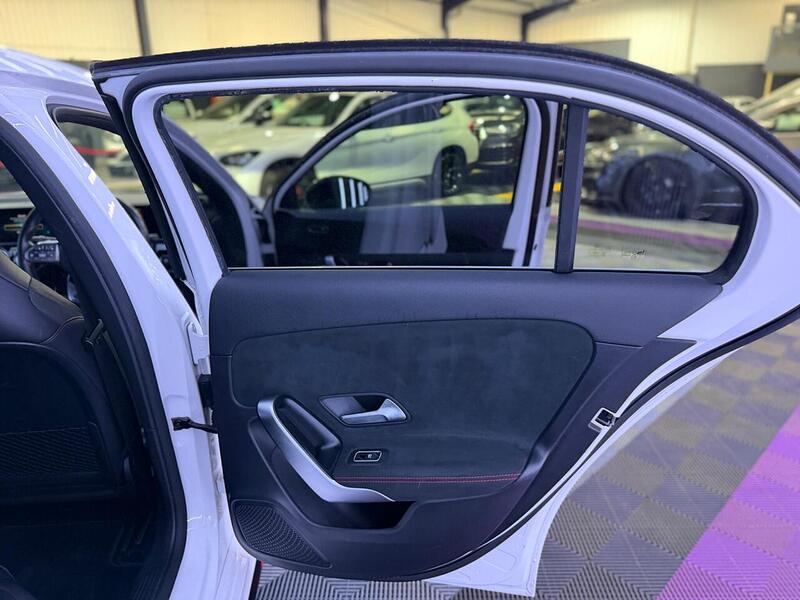 Mercedes-Benz A Class 1.5 A180d AMG Line (Executive) 7G-DCT Euro 6 (s/s) 5dr - U694