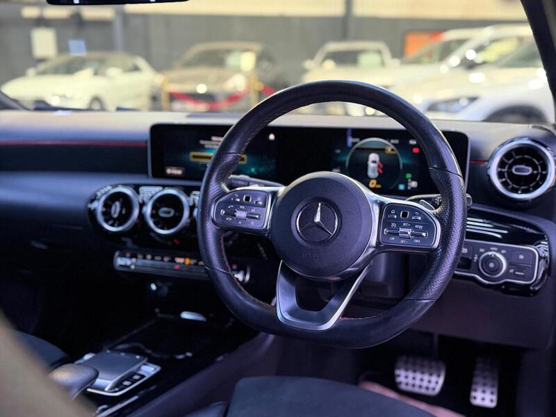 Mercedes-Benz A Class 1.5 A180d AMG Line (Executive) 7G-DCT Euro 6 (s/s) 5dr - U694