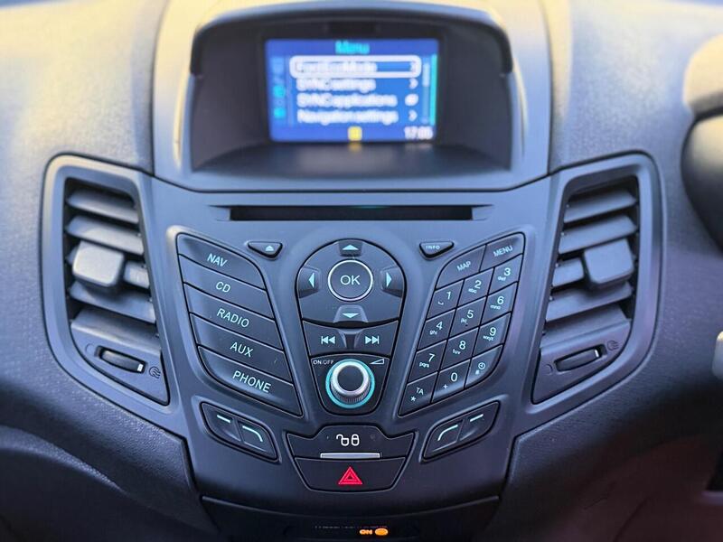 Ford Fiesta 1.0T EcoBoost ST-Line Euro 6 (s/s) 3dr - U698