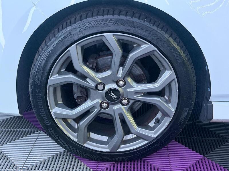 Ford Fiesta 1.0T EcoBoost ST-Line Edition Euro 6 (s/s) 5dr - U701