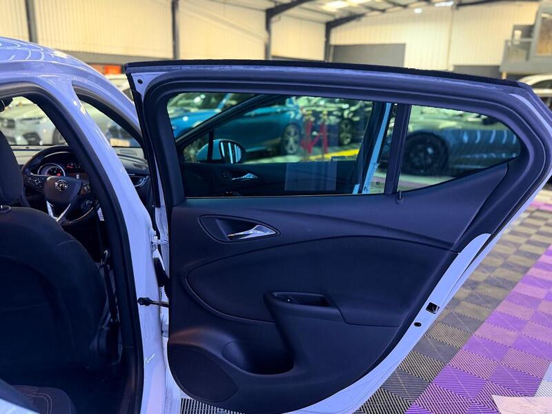 Vauxhall Astra 1.6 CDTi BiTurbo SRi VX Line Nav Euro 6 (s/s) 5dr - U705