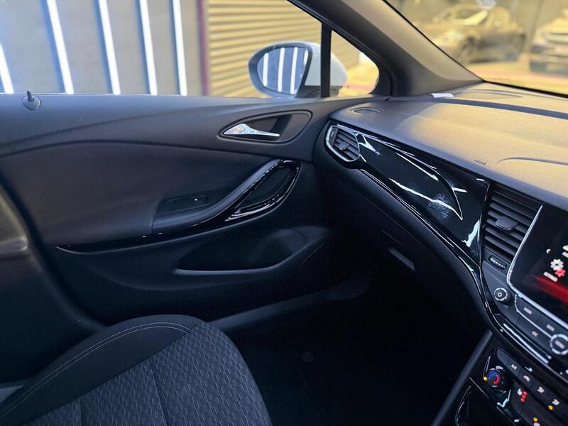Vauxhall Astra 1.6 CDTi BiTurbo SRi VX Line Nav Euro 6 (s/s) 5dr - U705