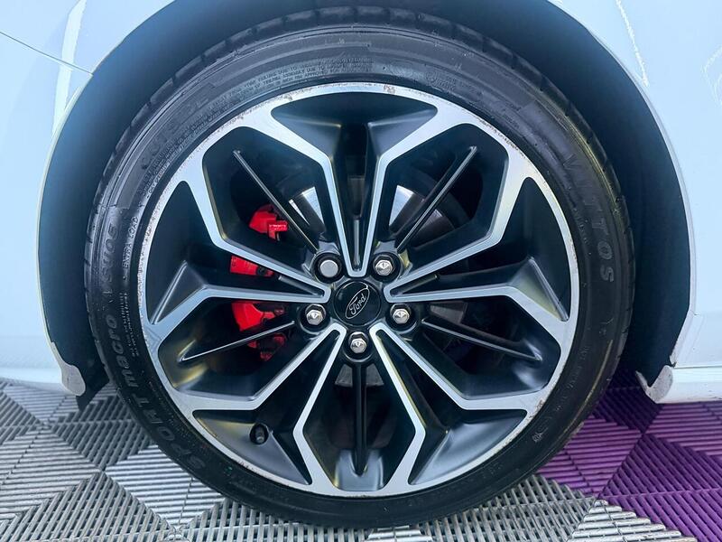Ford Focus 1.0T EcoBoost ST-Line X Euro 6 (s/s) 5dr - U710
