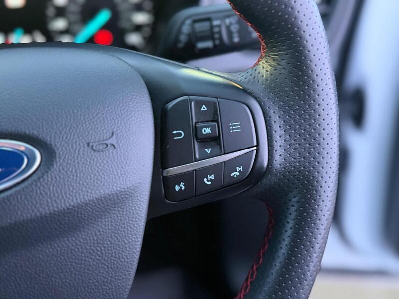 Ford Focus 1.0T EcoBoost ST-Line X Euro 6 (s/s) 5dr - U710