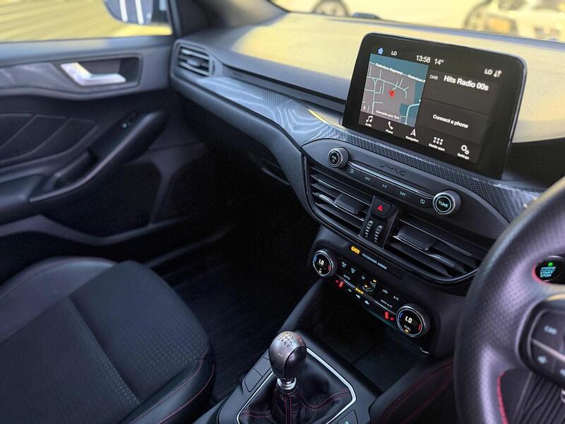Ford Focus 1.0T EcoBoost ST-Line X Euro 6 (s/s) 5dr - U710