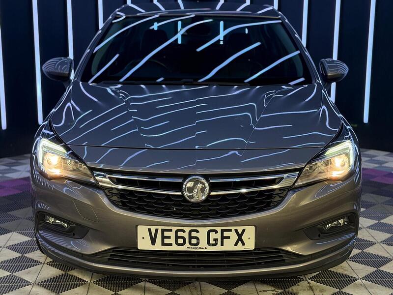Vauxhall Astra 1.4i Turbo Elite Nav Euro 6 5dr - U711