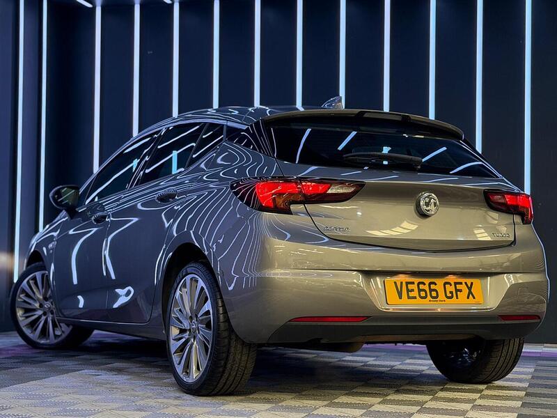 Vauxhall Astra 1.4i Turbo Elite Nav Euro 6 5dr - U711