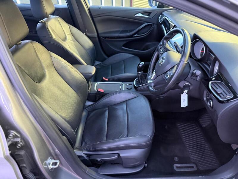 Vauxhall Astra 1.4i Turbo Elite Nav Euro 6 5dr - U711