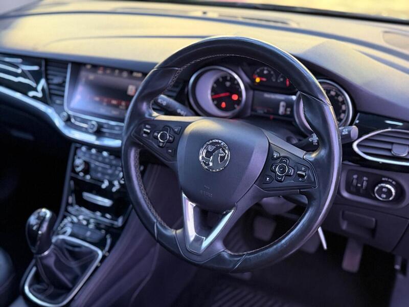 Vauxhall Astra 1.4i Turbo Elite Nav Euro 6 5dr - U711