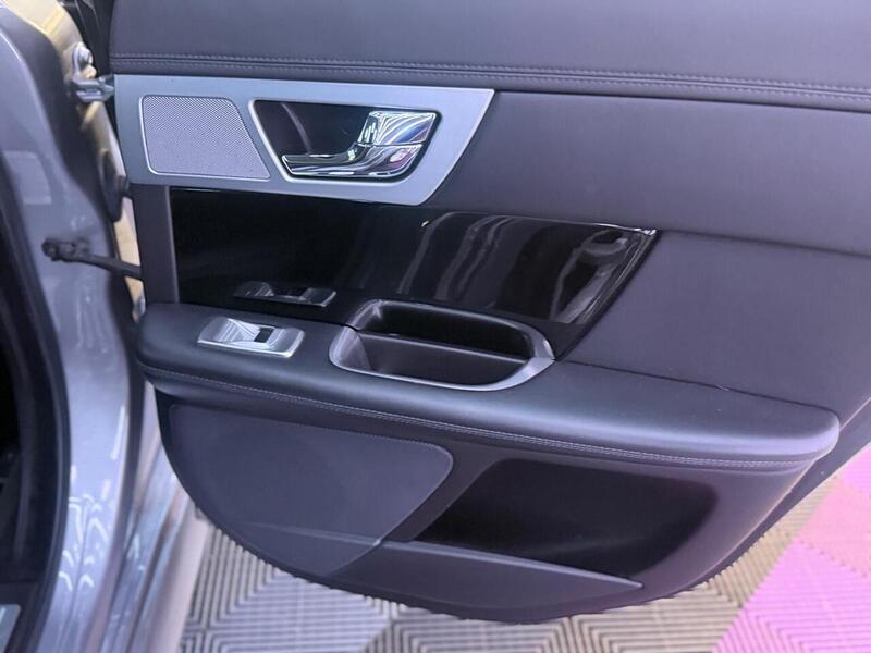 Jaguar XF 3.0d S V6 Premium Luxury Auto Euro 5 4dr - U713
