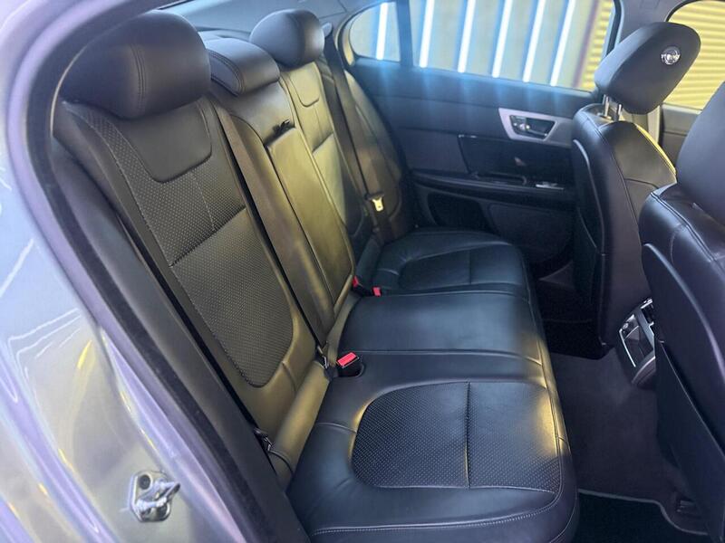 Jaguar XF 3.0d S V6 Premium Luxury Auto Euro 5 4dr - U713