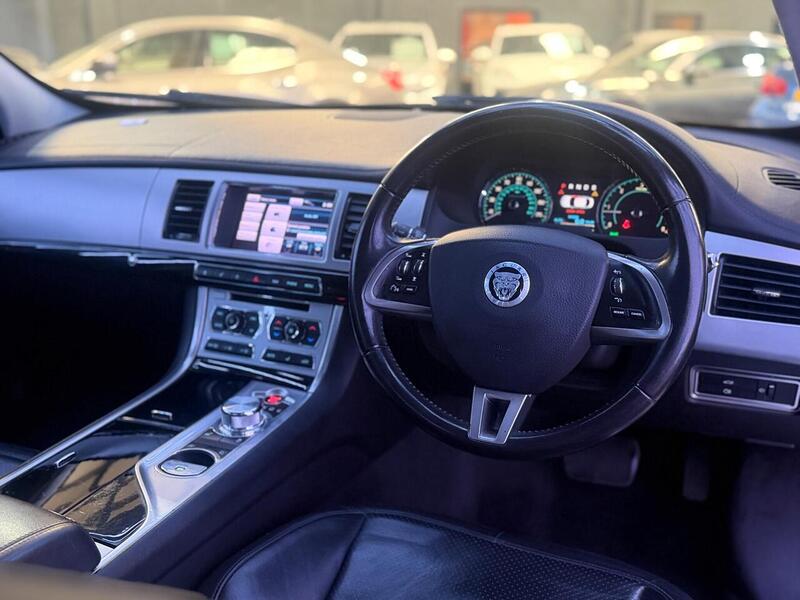 Jaguar XF 3.0d S V6 Premium Luxury Auto Euro 5 4dr - U713