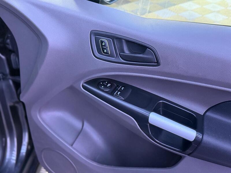 Ford Transit Connect 1.5 230 EcoBlue Trend Crew Van Auto L2 Euro 6 (s/s) 6dr - U717