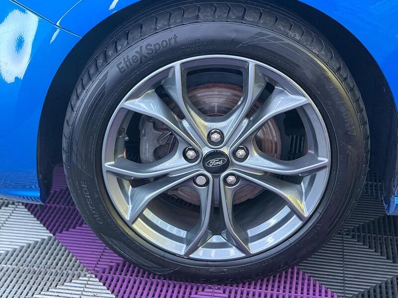 Ford Focus 1.0T EcoBoost ST-Line Euro 6 (s/s) 5dr - U730