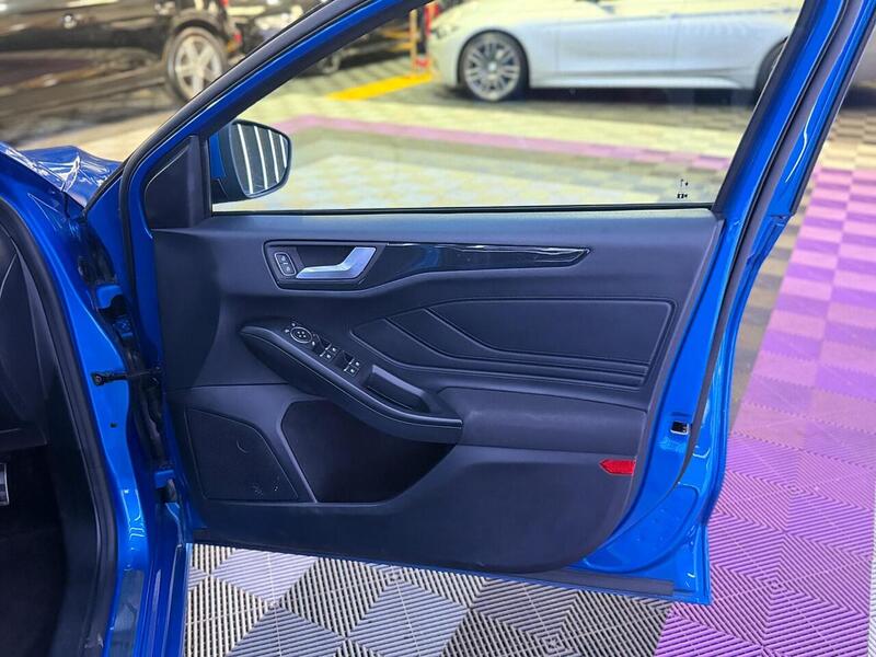 Ford Focus 1.0T EcoBoost ST-Line Euro 6 (s/s) 5dr - U730