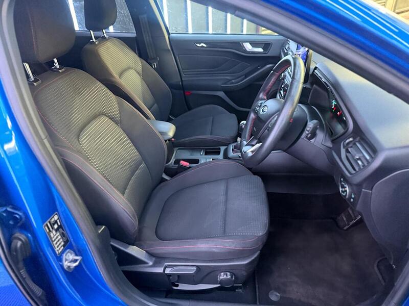 Ford Focus 1.0T EcoBoost ST-Line Euro 6 (s/s) 5dr - U730