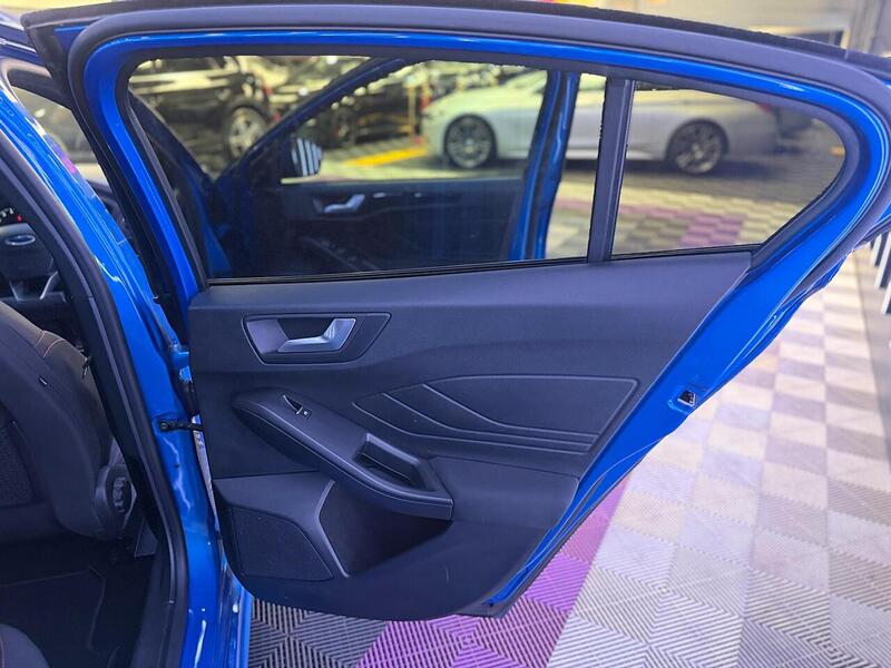 Ford Focus 1.0T EcoBoost ST-Line Euro 6 (s/s) 5dr - U730