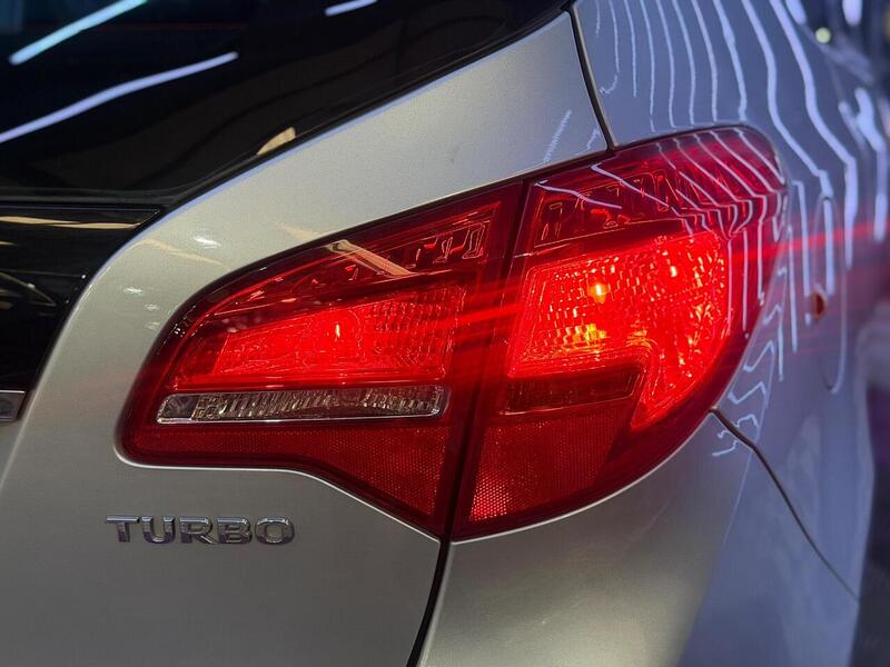 Vauxhall Meriva 1.4i Turbo Exclusiv Auto Euro 6 5dr - U733