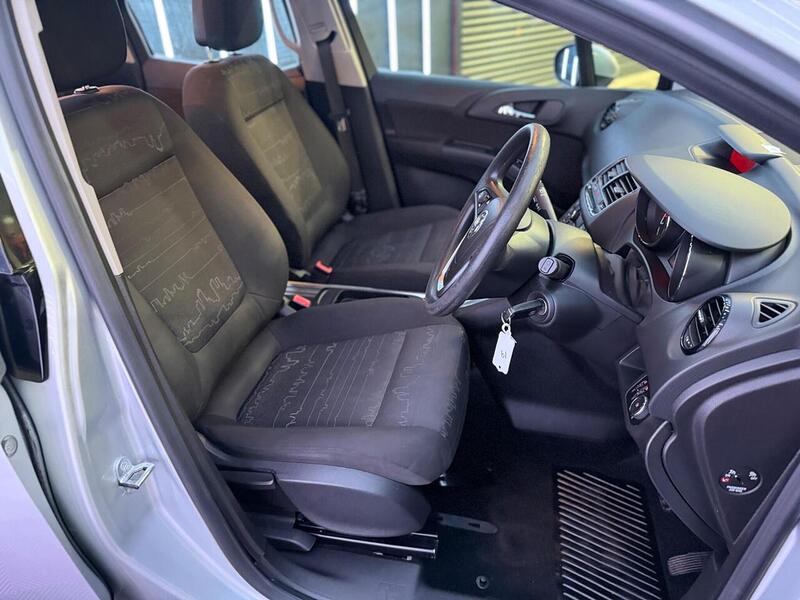 Vauxhall Meriva 1.4i Turbo Exclusiv Auto Euro 6 5dr - U733