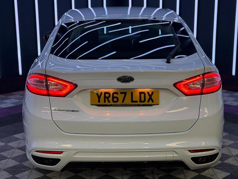 Ford Mondeo 2.0 TDCi ST-Line Euro 6 (s/s) 5dr - U737