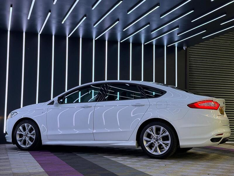 Ford Mondeo 2.0 TDCi ST-Line Euro 6 (s/s) 5dr - U737