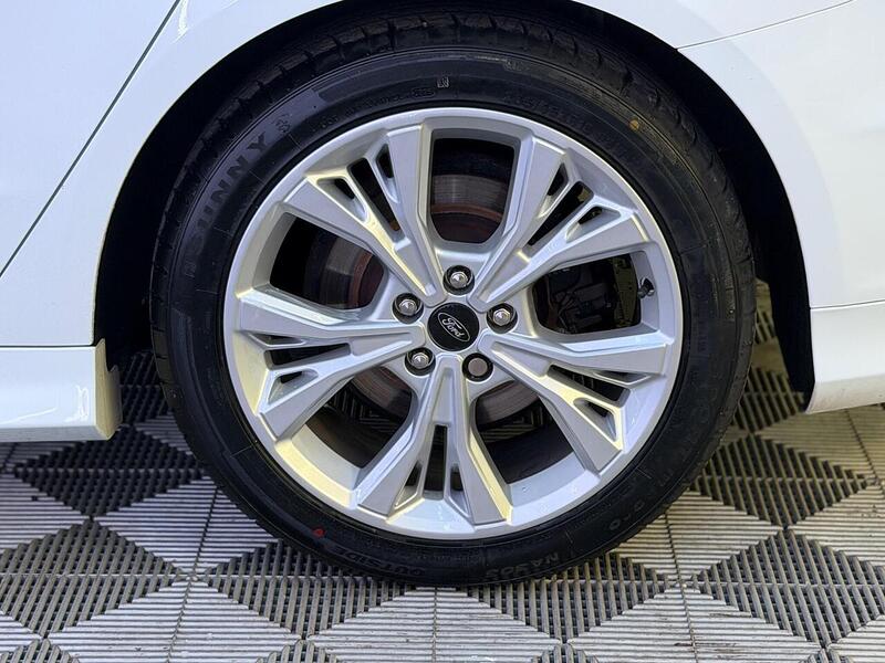 Ford Mondeo 2.0 TDCi ST-Line Euro 6 (s/s) 5dr - U737