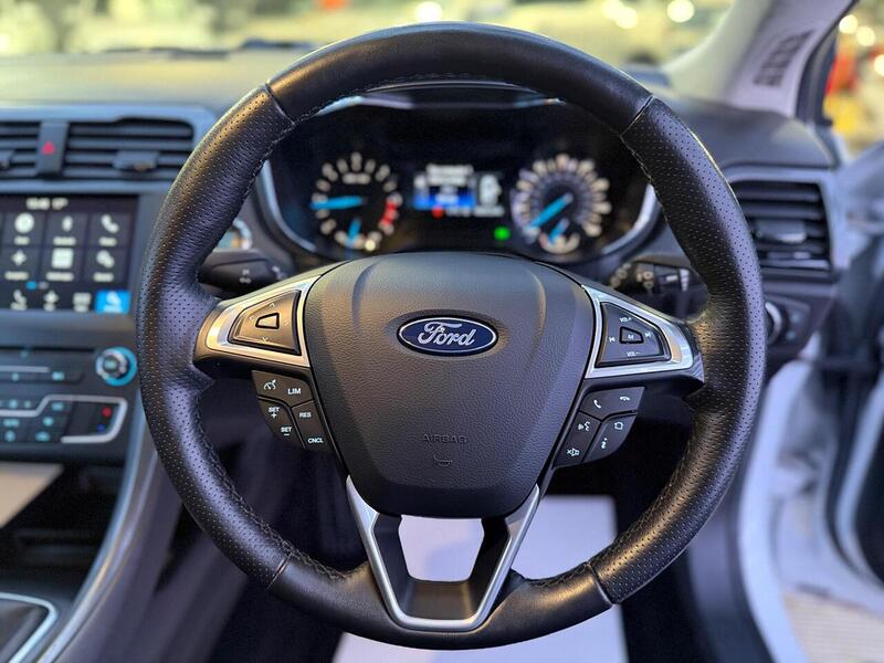 Ford Mondeo 2.0 TDCi ST-Line Euro 6 (s/s) 5dr - U737