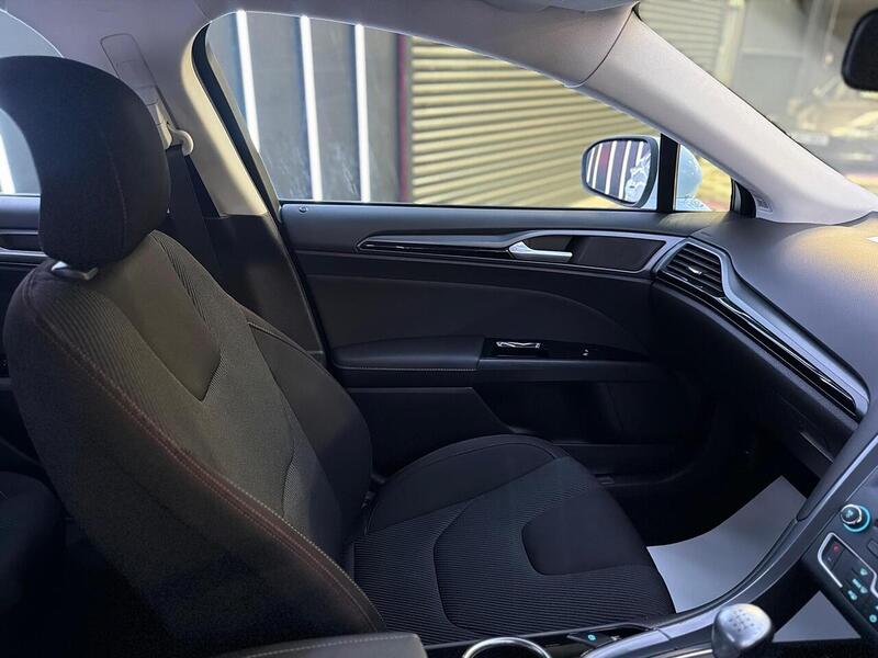 Ford Mondeo 2.0 TDCi ST-Line Euro 6 (s/s) 5dr - U737