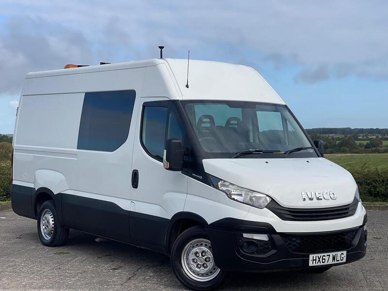 Iveco Daily Daily 2.3 TD 14V 35S 3520 (Business) L2 H2 5dr - U74