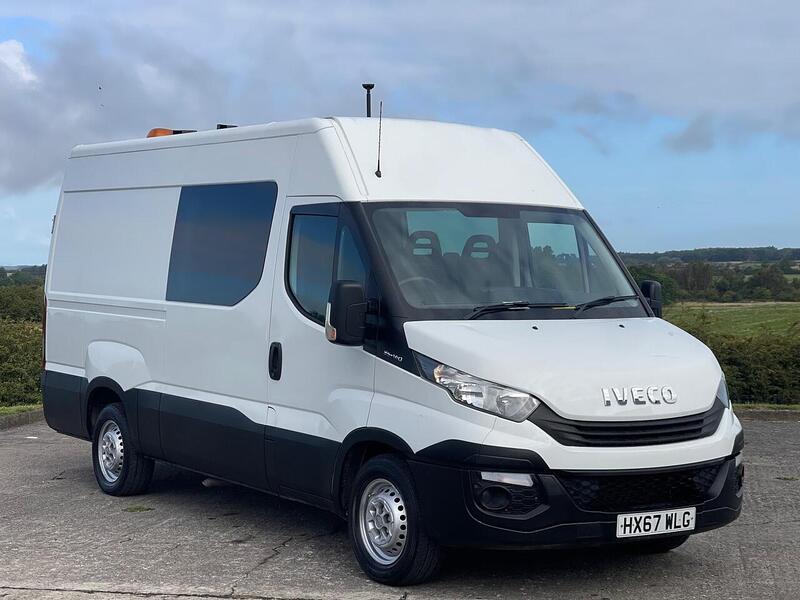 Iveco Daily Daily 2.3 TD 14V 35S 3520 (Business) L2 H2 5dr - U74