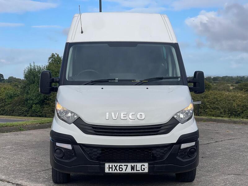 Iveco Daily Daily 2.3 TD 14V 35S 3520 (Business) L2 H2 5dr - U74
