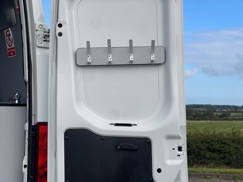 Iveco Daily Daily 2.3 TD 14V 35S 3520 (Business) L2 H2 5dr - U74