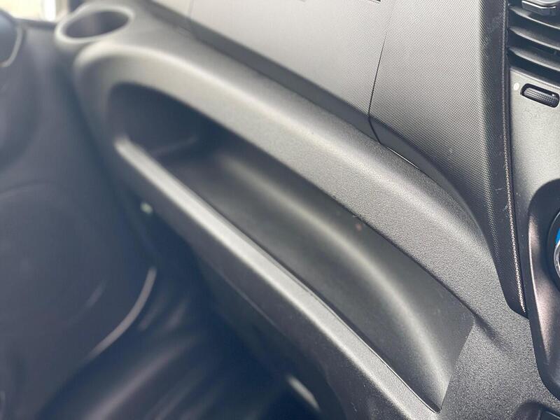 Iveco Daily Daily 2.3 TD 14V 35S 3520 (Business) L2 H2 5dr - U74