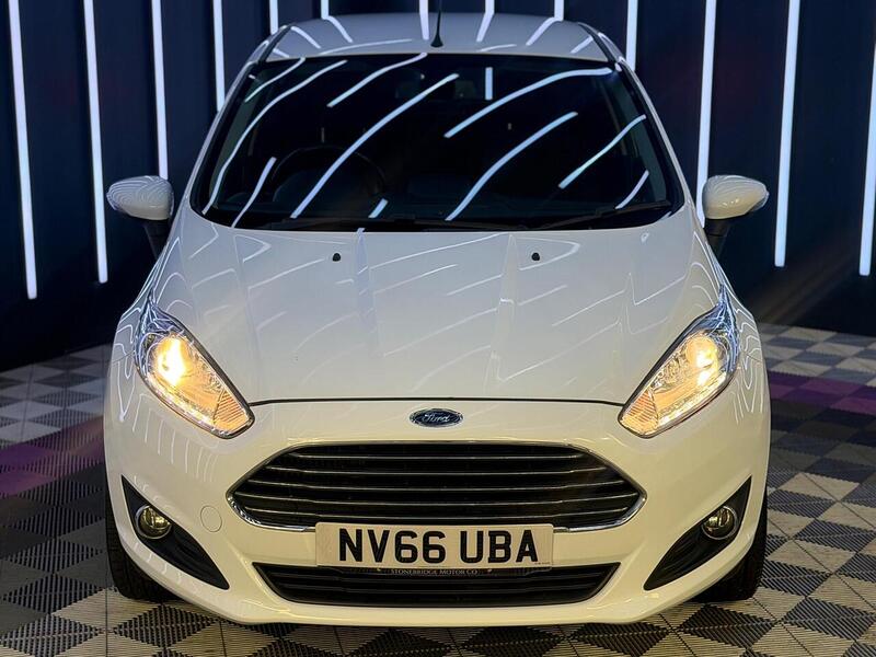 Ford Fiesta 1.0T EcoBoost Titanium Euro 6 (s/s) 5dr - U741