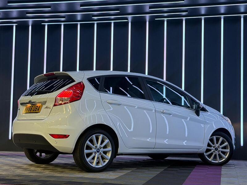 Ford Fiesta 1.0T EcoBoost Titanium Euro 6 (s/s) 5dr - U741