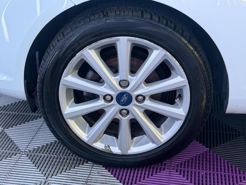 Ford Fiesta 1.0T EcoBoost Titanium Euro 6 (s/s) 5dr - U741