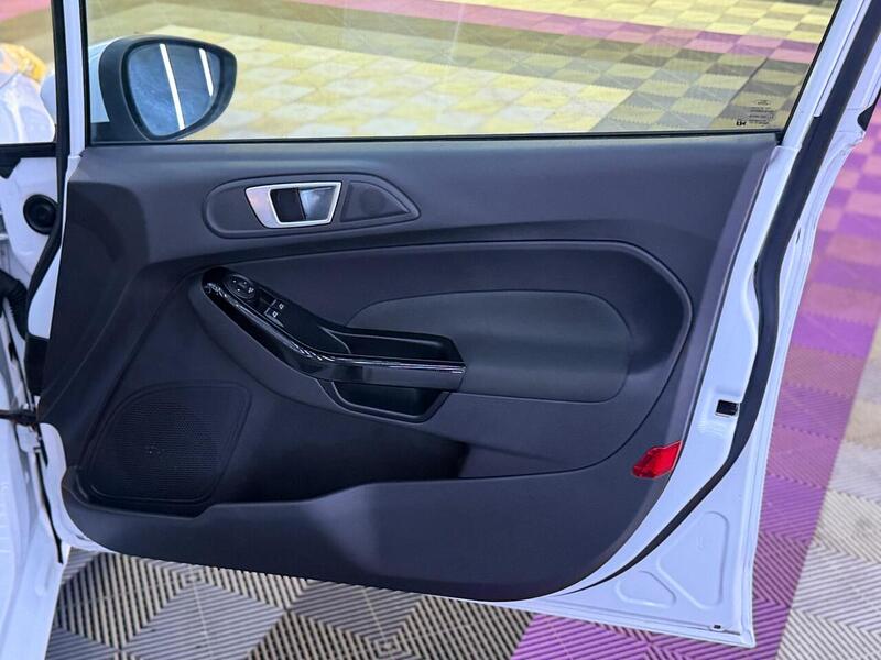 Ford Fiesta 1.0T EcoBoost Titanium Euro 6 (s/s) 5dr - U741