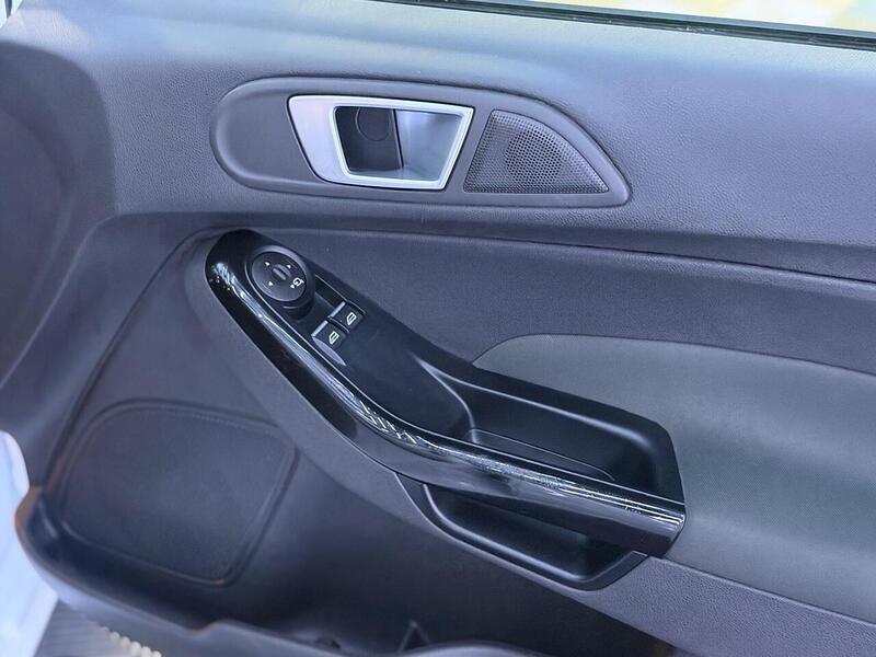 Ford Fiesta 1.0T EcoBoost Titanium Euro 6 (s/s) 5dr - U741
