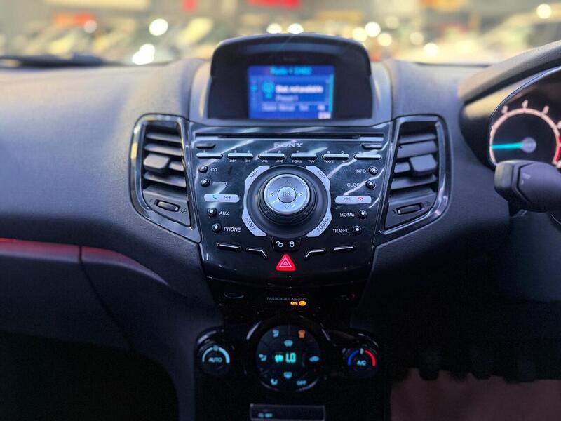 Ford Fiesta 1.0T EcoBoost Titanium Euro 6 (s/s) 5dr - U741