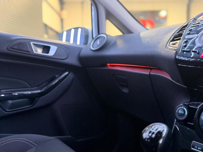 Ford Fiesta 1.0T EcoBoost Titanium Euro 6 (s/s) 5dr - U741